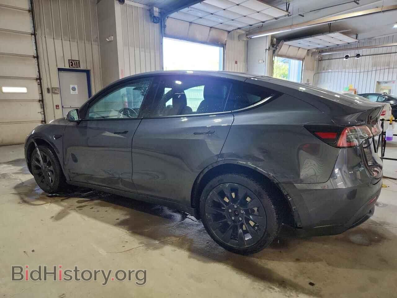 2022 TESLA MODEL Y - VIN: 7SAYGDEE2NF317185 - Фото 2