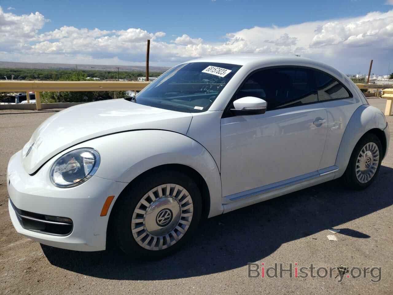 Photo 3VWJ07ATXEM663762 - VOLKSWAGEN BEETLE 2014