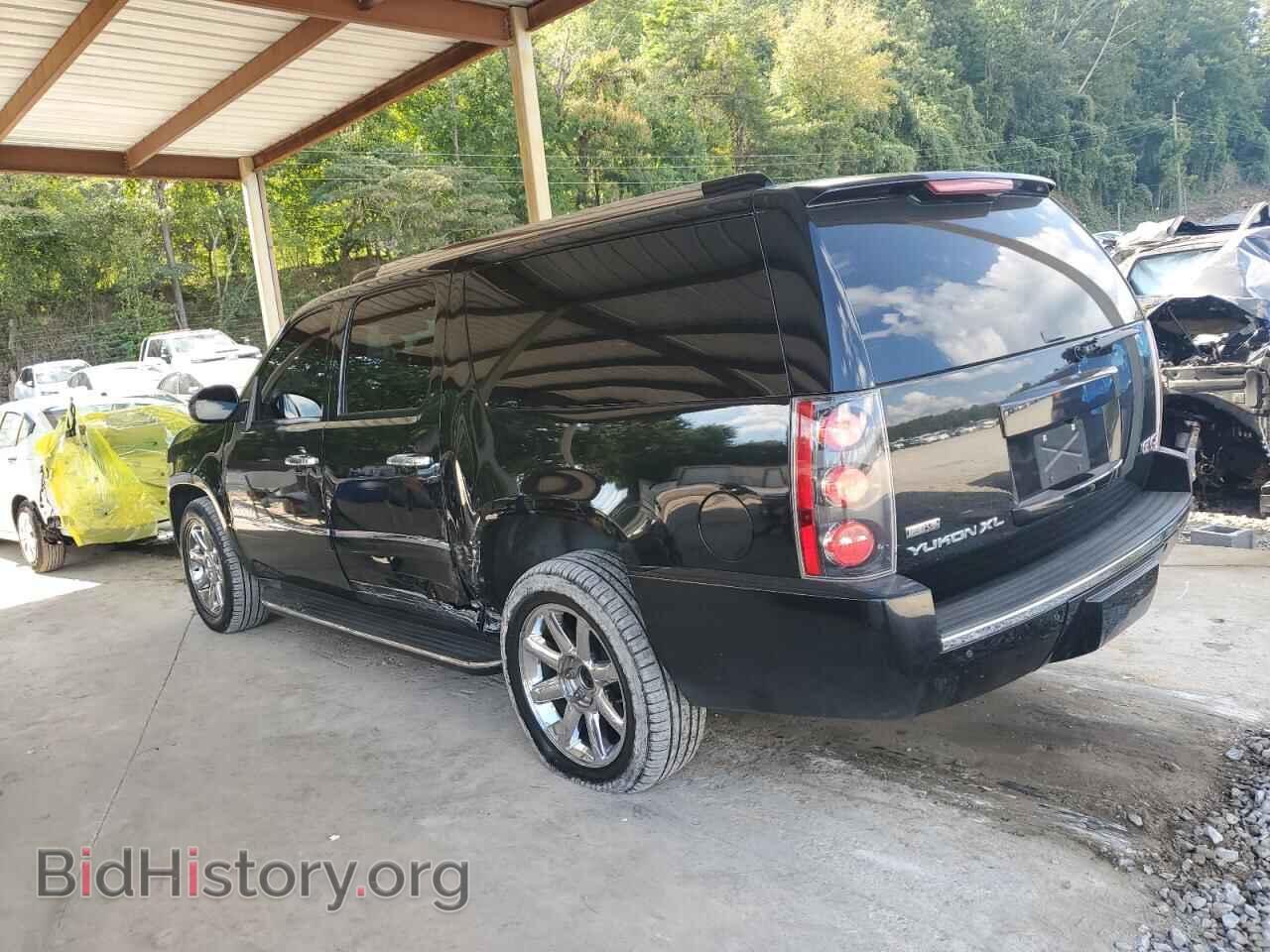 2011 GMC YUKON - VIN: 1GKS1MEF4BR396687 - Фото 2