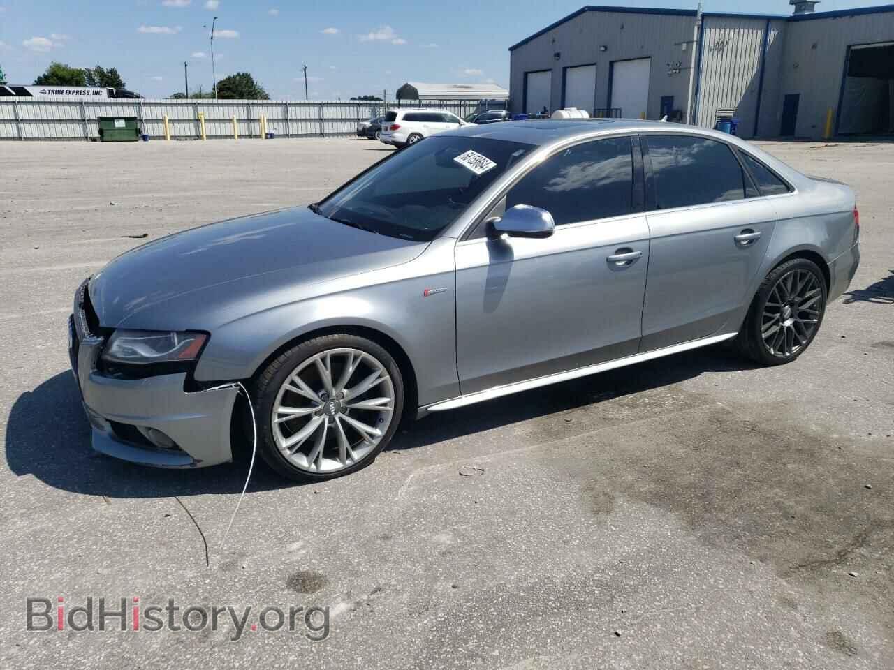 Photo WAUBGAFL3AA112070 - AUDI S4/RS4 2010