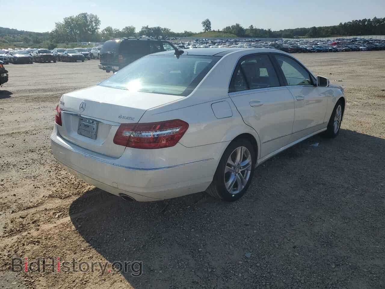 2011 MERCEDES-BENZ E-CLASS - VIN: WDDHF8HB6BA455640 - Фото 3
