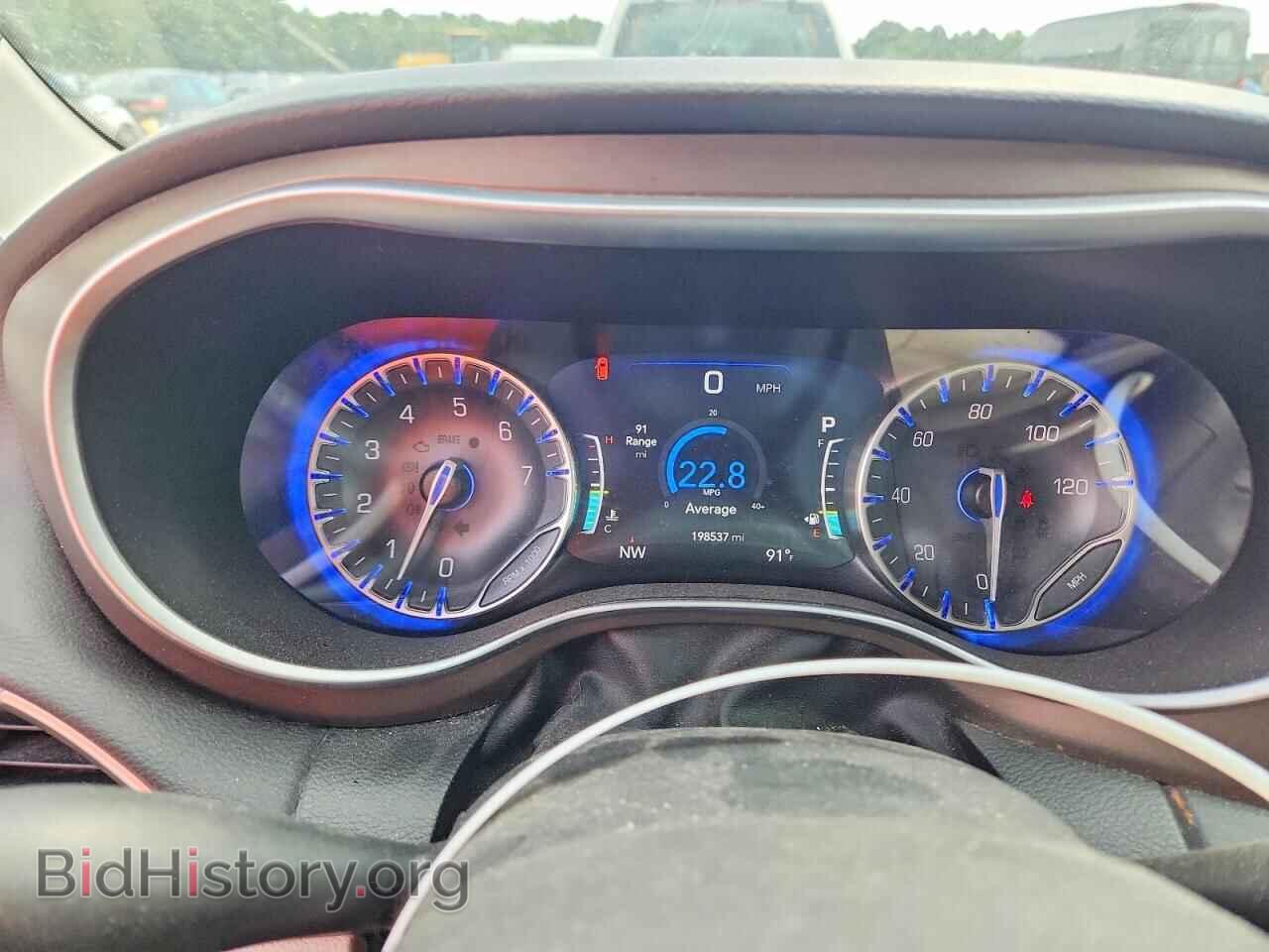2017 CHRYSLER PACIFICA - VIN: 2C4RC1EG9HR743591 - Photo 9
