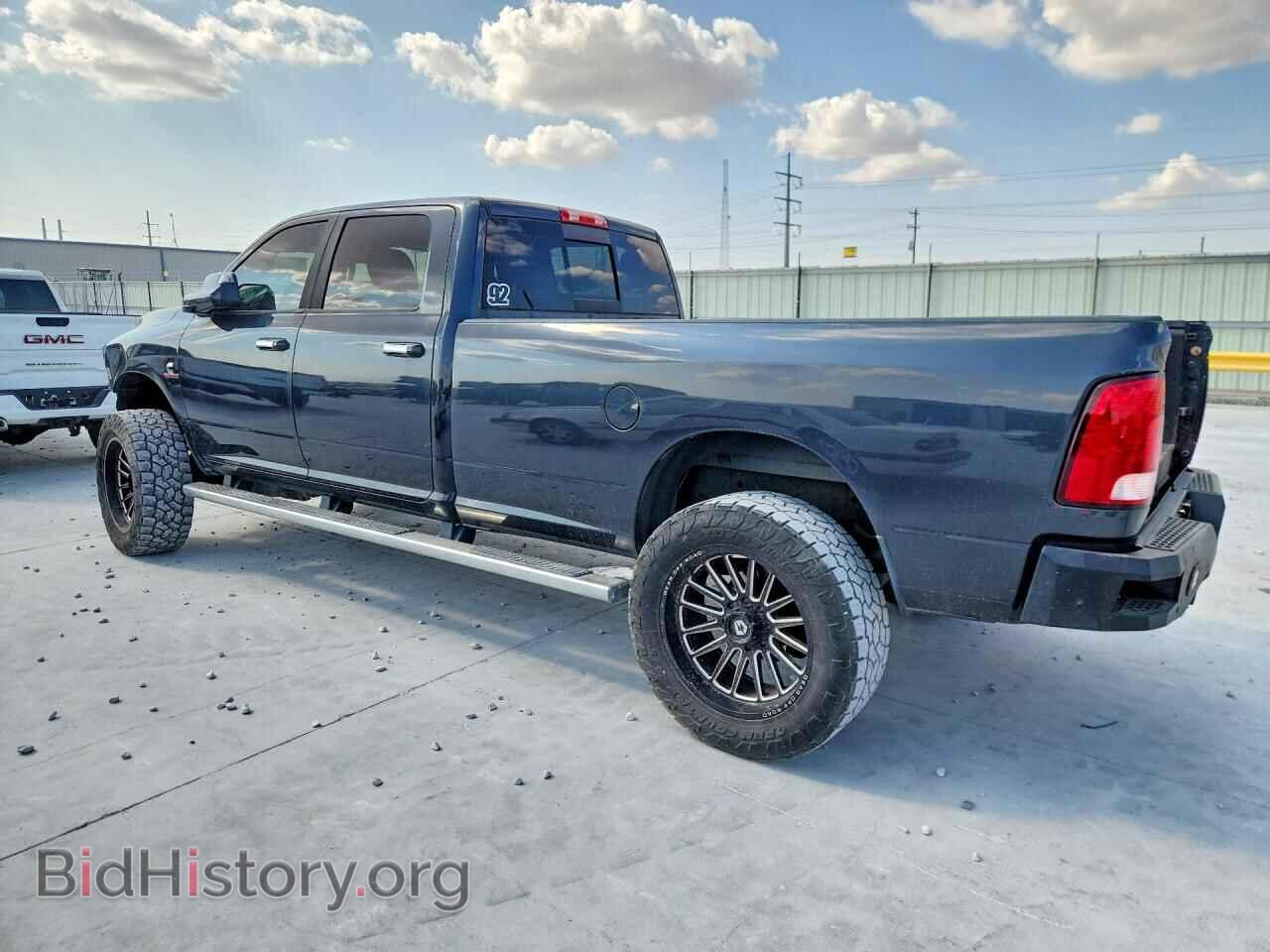 2016 RAM 3500 - VIN: 3C63R3HL5GG216734 - Photo 2