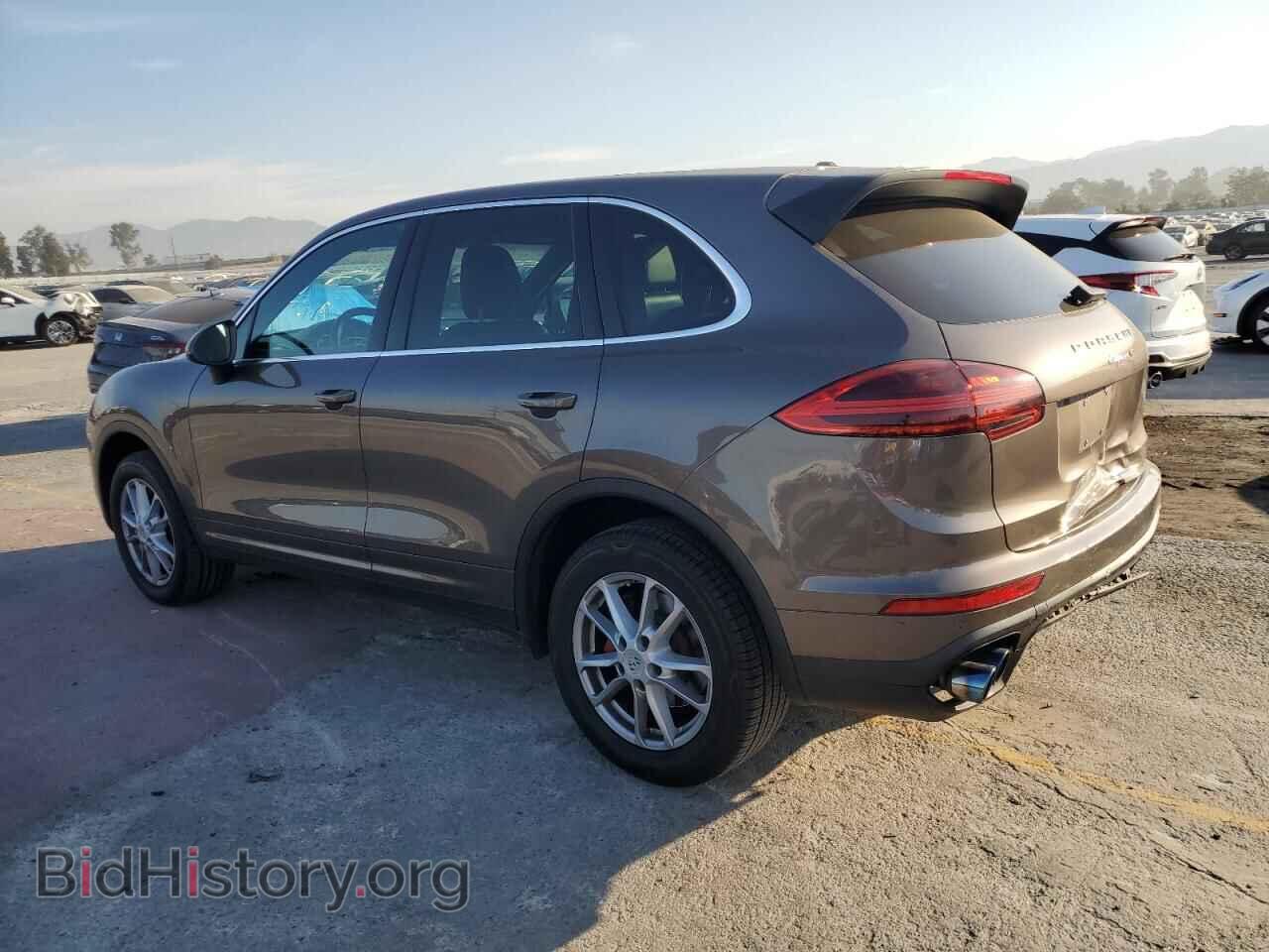 2016 PORSCHE CAYENNE - VIN: WP1AA2A29GLA02916 - Фото 2
