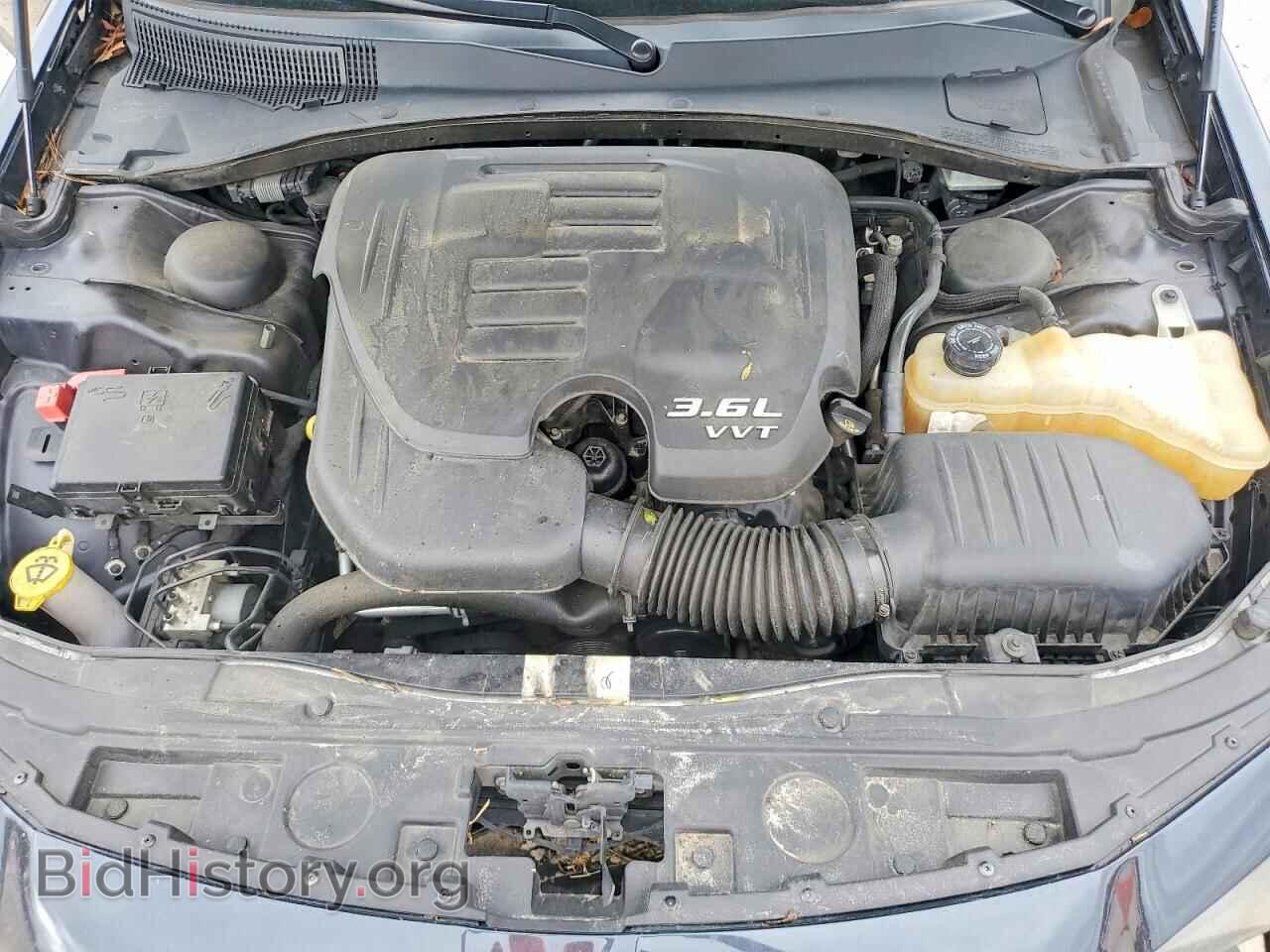 2019 CHRYSLER 300 - VIN: 2C3CCAAG5KH565157 - Фото 11