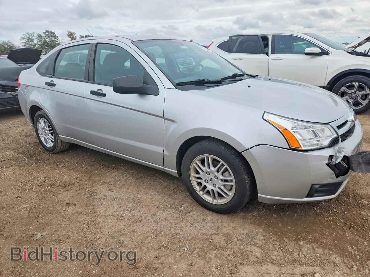 2011 FORD FOCUS - VIN: 1FAHP3FN4BW197666 - Photo 4