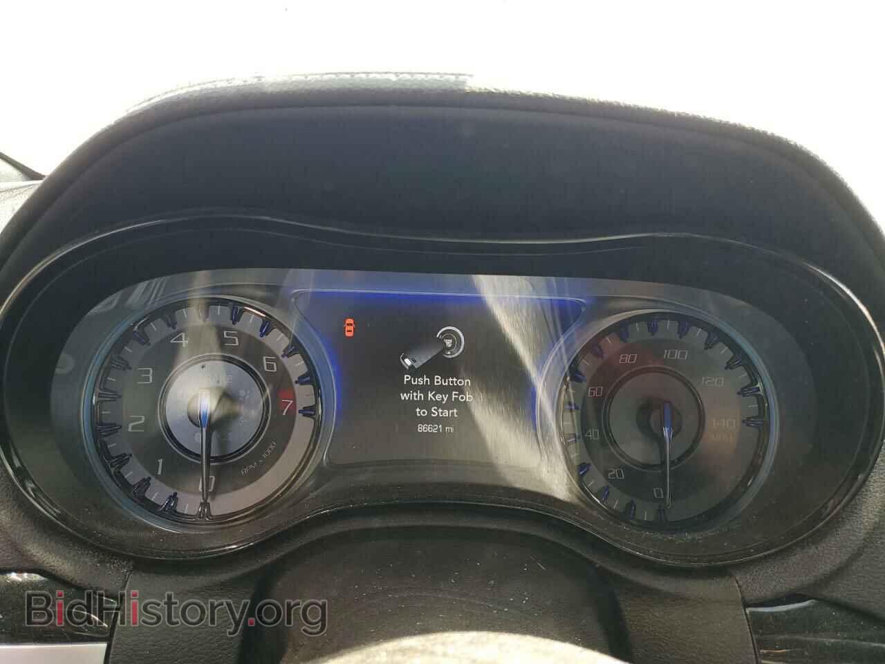 2017 CHRYSLER 300 - VIN: 2C3CCABG3HH612645 - Фото 9