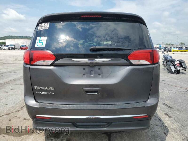 2020 Chrysler PACIFICA (VIN 2C4RC1BG2LR131360) — photo 6 of 16