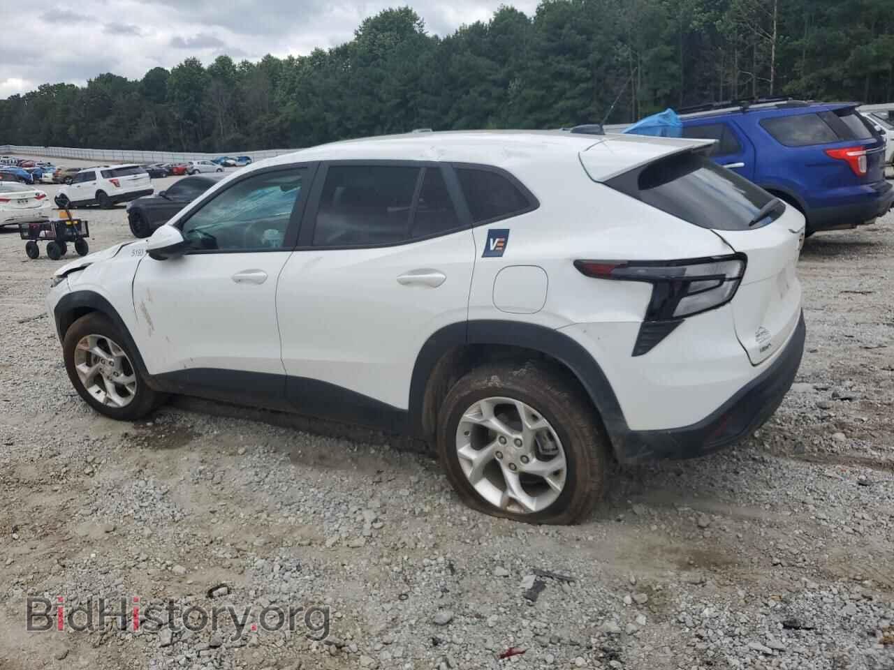 2024 CHEVROLET TRAX - VIN: KL77LFE23RC205193 - Фото 2