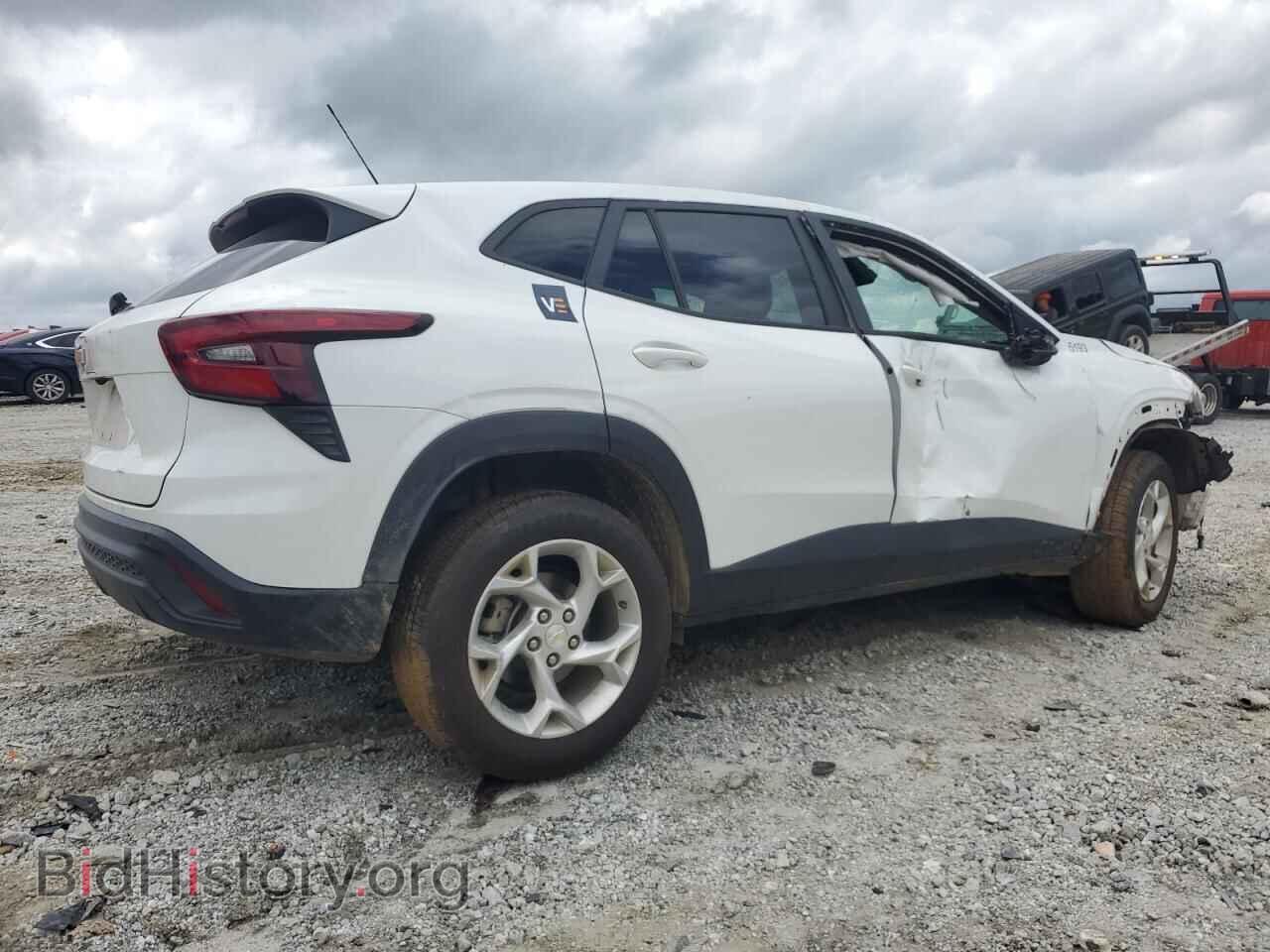 2024 CHEVROLET TRAX - VIN: KL77LFE23RC205193 - Фото 3