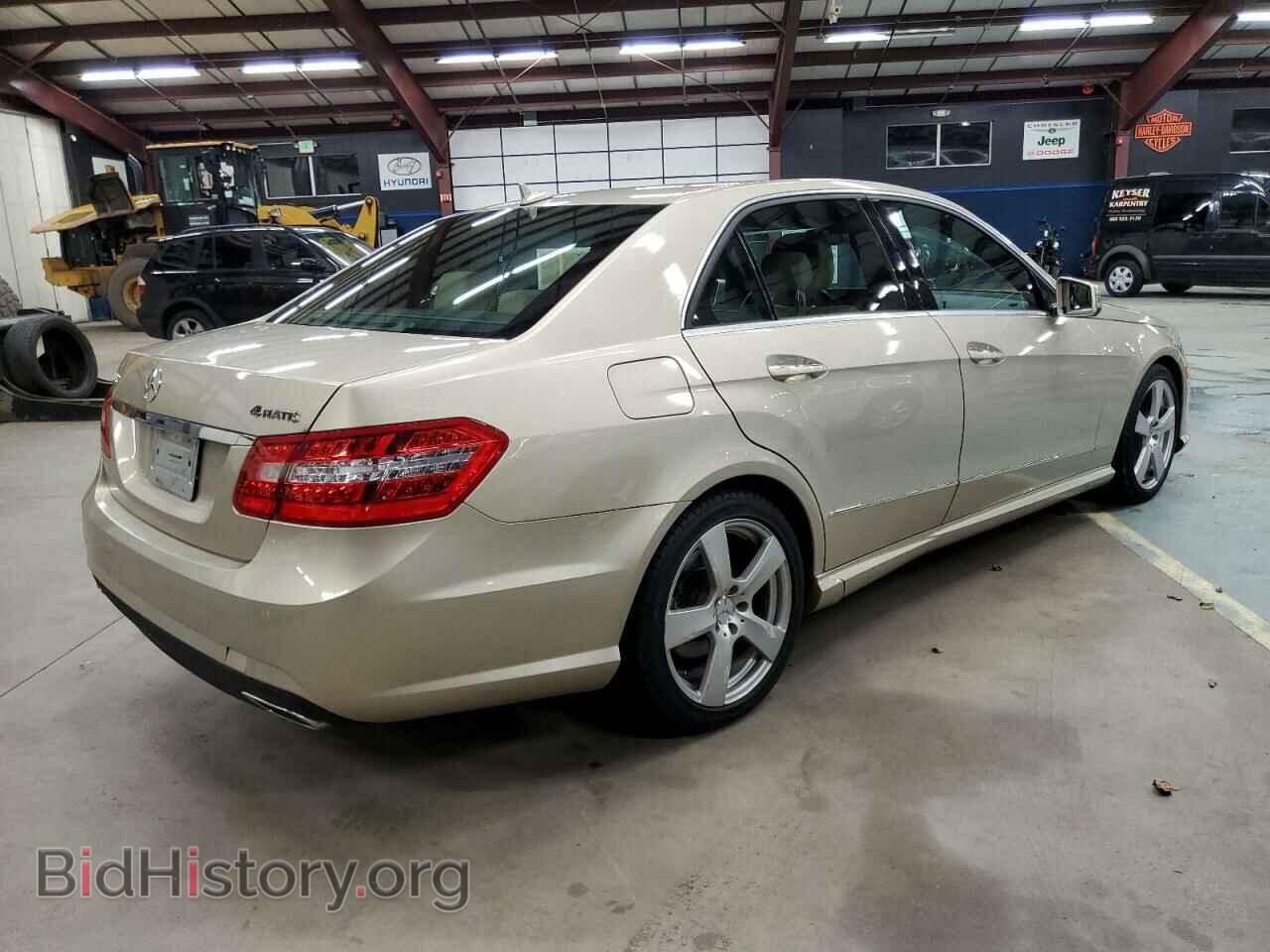 2010 MERCEDES-BENZ E-CLASS - VIN: WDDHF8HBXAA150835 - Фото 3