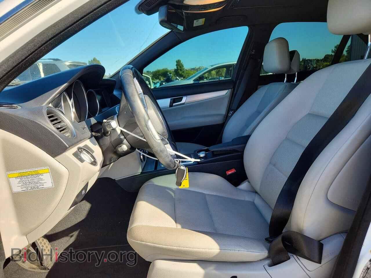 2013 MERCEDES-BENZ C-CLASS - VIN: WDDGF4HB5DA747481 - Фото 7