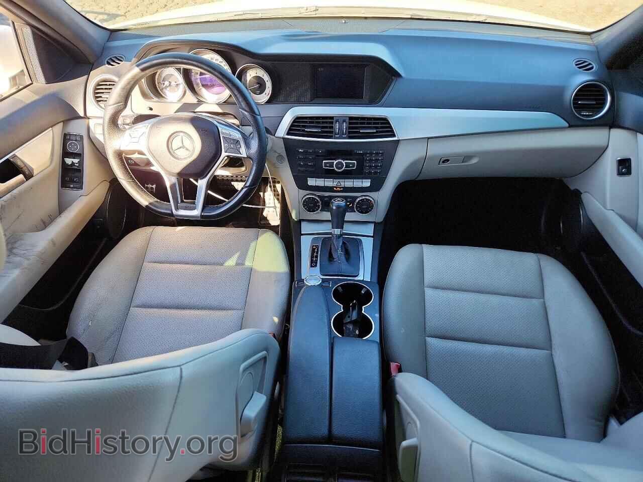 2013 MERCEDES-BENZ C-CLASS - VIN: WDDGF4HB5DA747481 - Фото 8