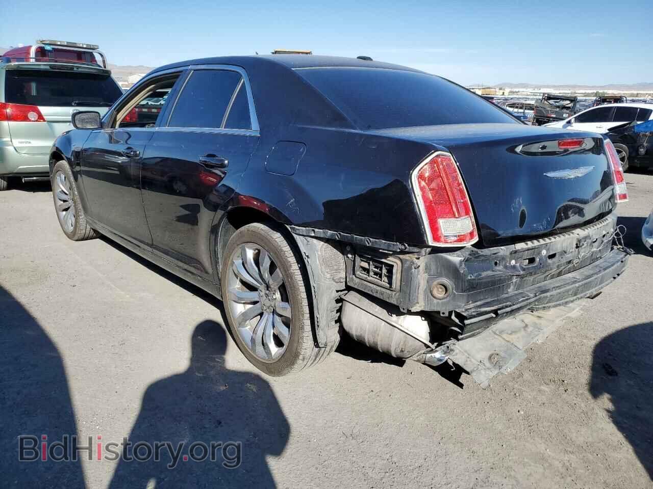 2011 CHRYSLER 300 - VIN: 2C3CA4CG0BH526190 - Фото 2