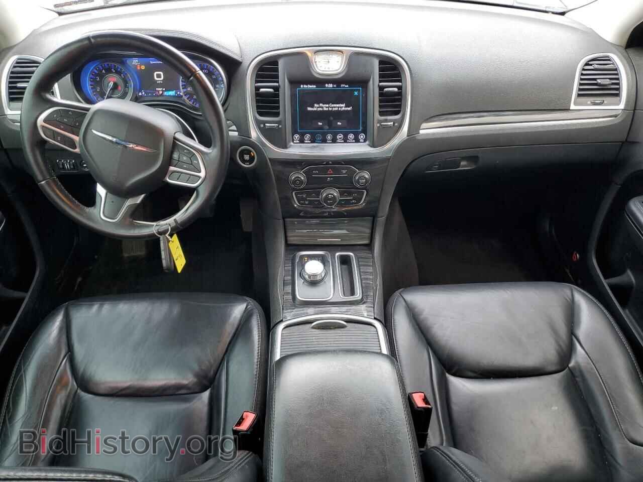 2017 CHRYSLER 300 - VIN: 2C3CCARG1HH585936 - Фото 8