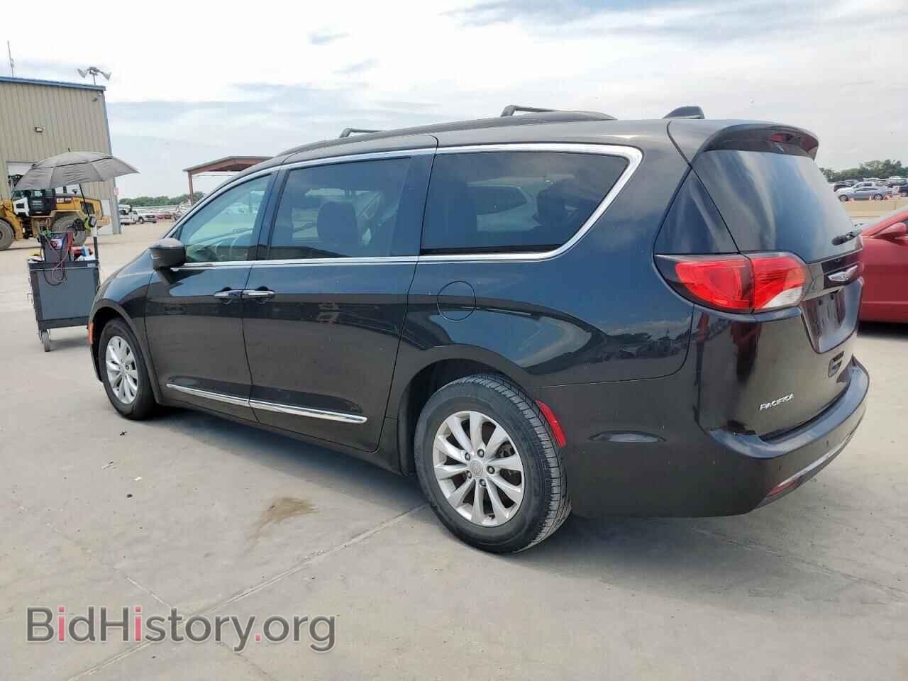 2017 CHRYSLER PACIFICA - VIN: 2C4RC1BG7HR642361 - Фото 2