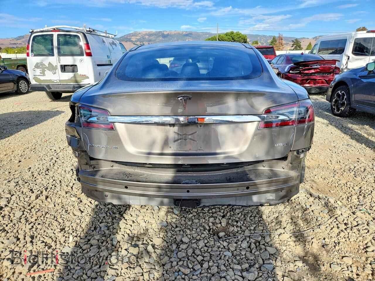 2015 TESLA MODEL S - VIN: 5YJSA1H22FF090084 - Photo 6