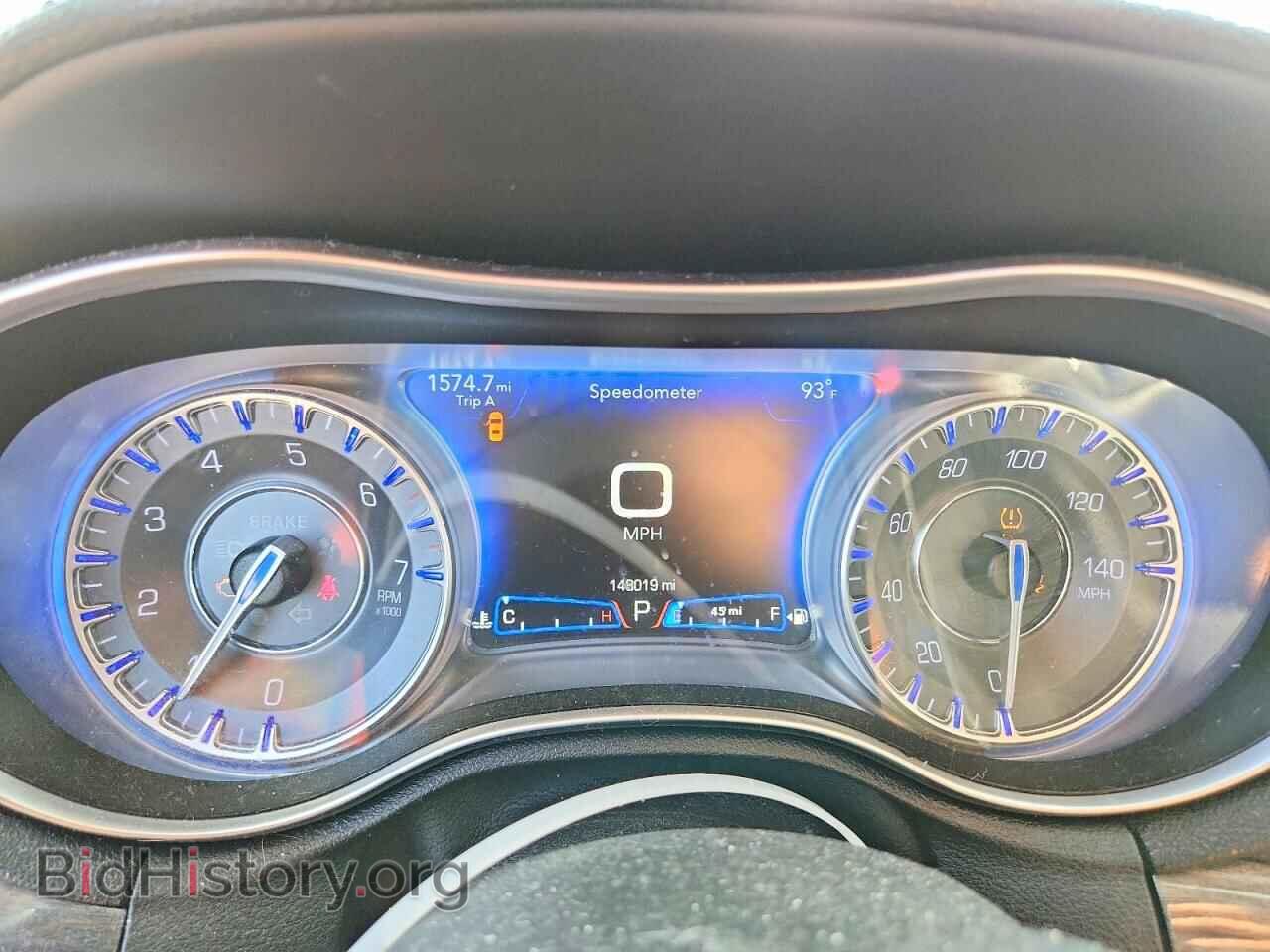 2019 CHRYSLER 300 - VIN: 2C3CCAAG6KH612129 - Фото 9