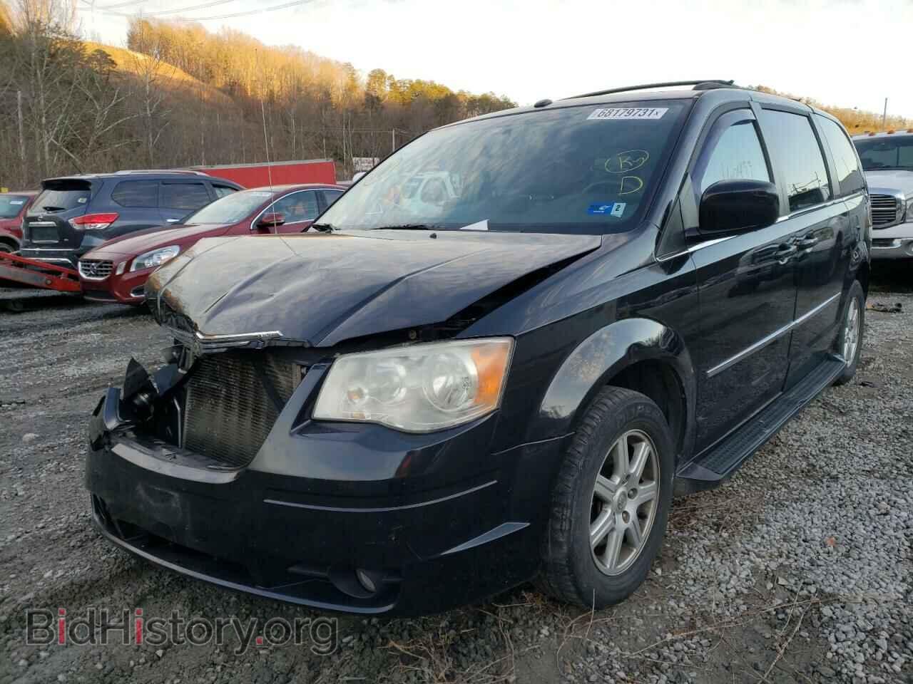 2010 CHRYSLER MINIVAN - VIN: 2A4RR8DX4AR415780 - Фото 2