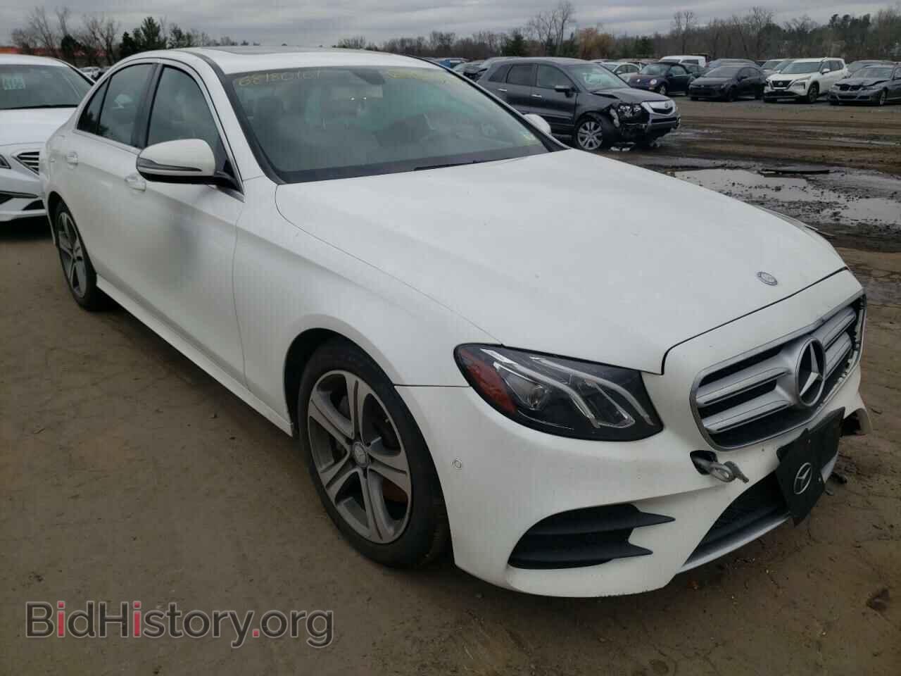 Photo WDDZF4KB0HA084585 - MERCEDES-BENZ E-CLASS 2017