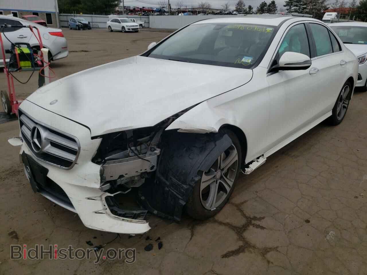 2017 MERCEDES-BENZ E-CLASS - VIN: WDDZF4KB0HA084585 - Фото 2
