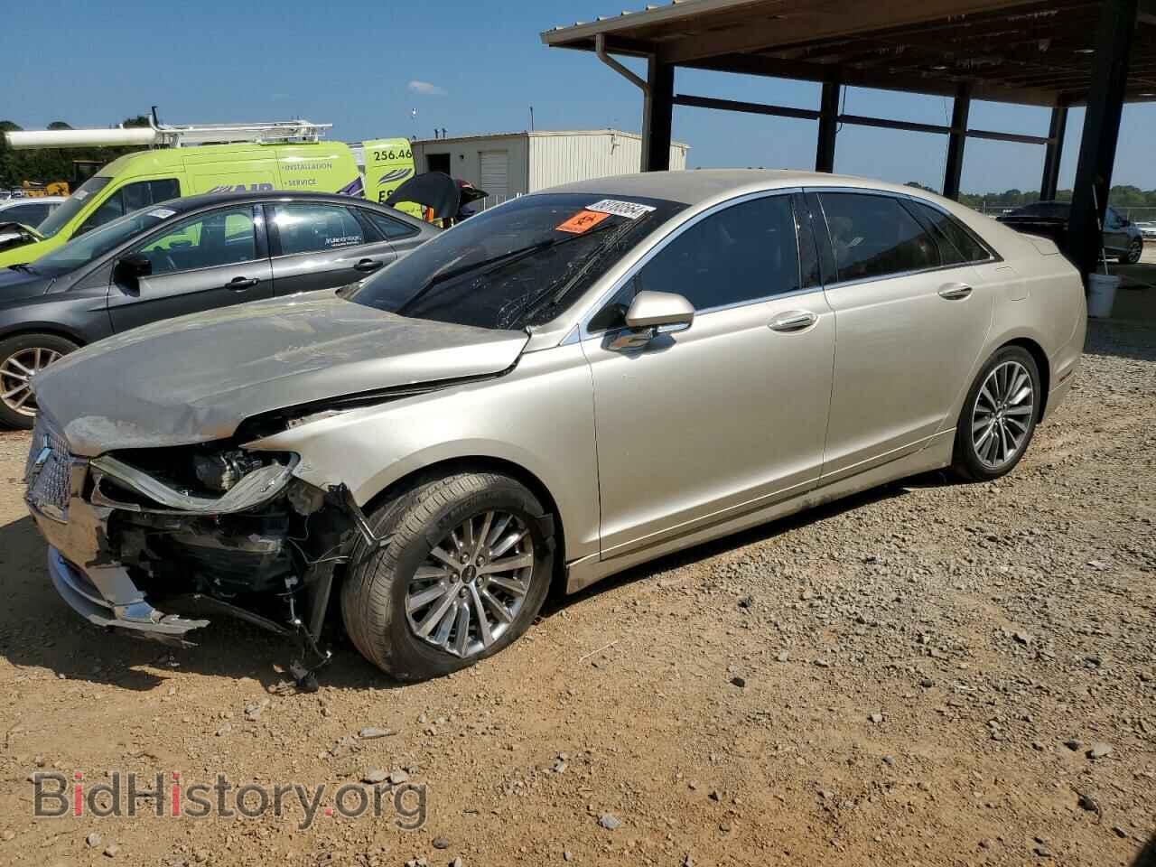 Photo 3LN6L5C94HR666150 - LINCOLN MKZ 2017
