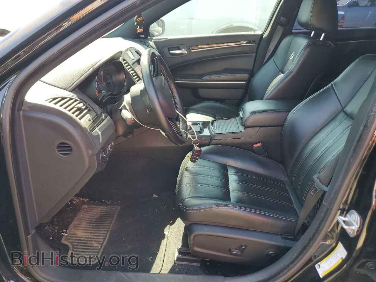 2019 CHRYSLER 300 - VIN: 2C3CCABG0KH648137 - Фото 7