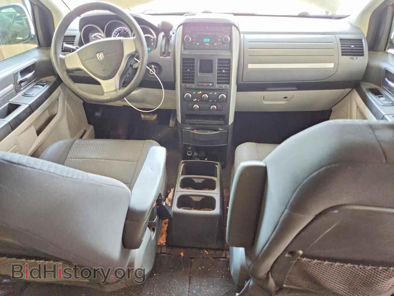 2010 DODGE CARAVAN - VIN: 2D4RN4DE4AR477823 - Photo 8
