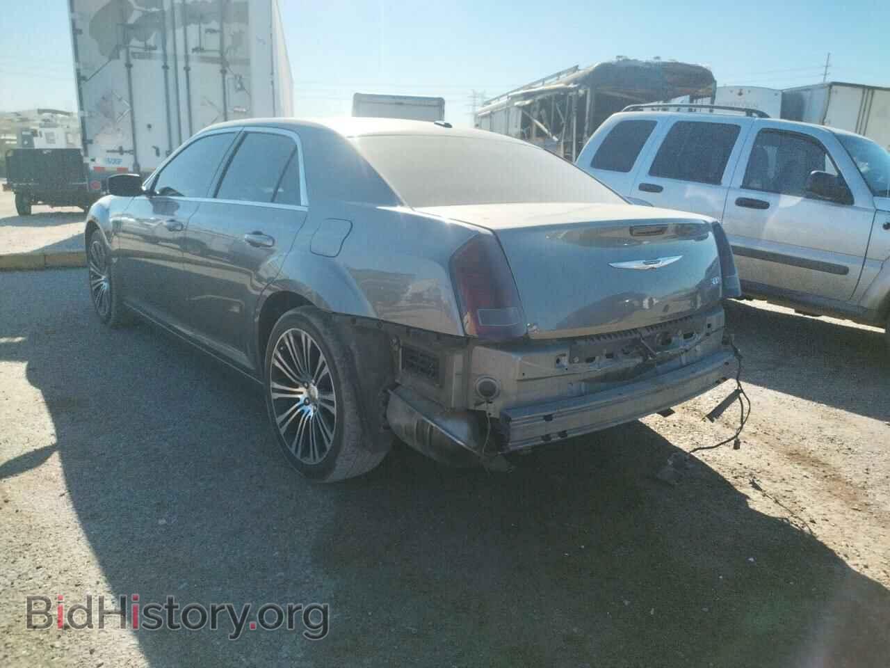 2012 CHRYSLER 300 - VIN: 2C3CCABG8CH188288 - Фото 2