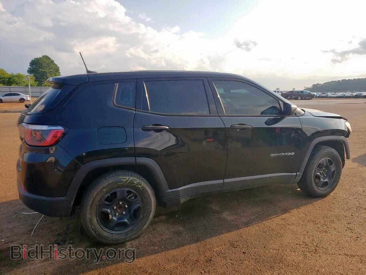 2019 JEEP COMPASS - VIN: 3C4NJCAB0KT736656 - Фото 3