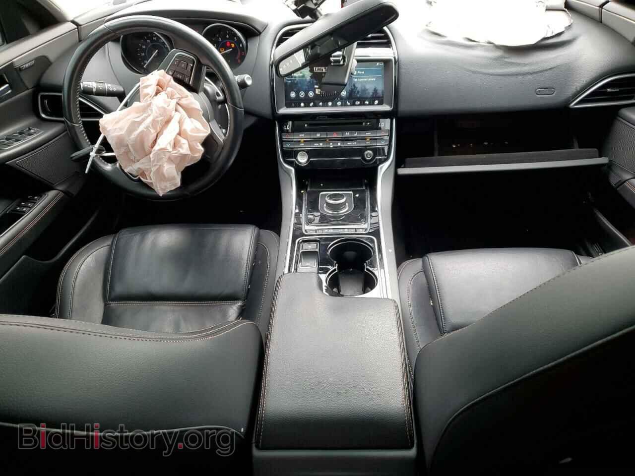 2017 JAGUAR XE - VIN: SAJAK4BVXHA948749 - Фото 8