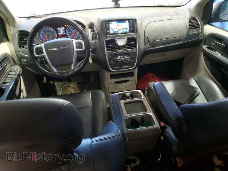 2011 Chrysler MINIVAN (VIN 2A4RR8DG7BR758908) — photo 8 of 13