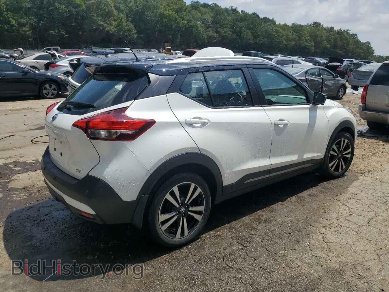 2020 NISSAN KICKS - VIN: 3N1CP5DV3LL551626 - Фото 3