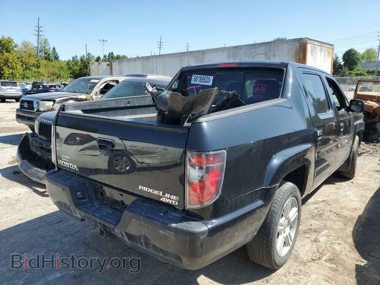 2013 HONDA RIDGELINE - VIN: 5FPYK1F58DB008366 - Фото 3