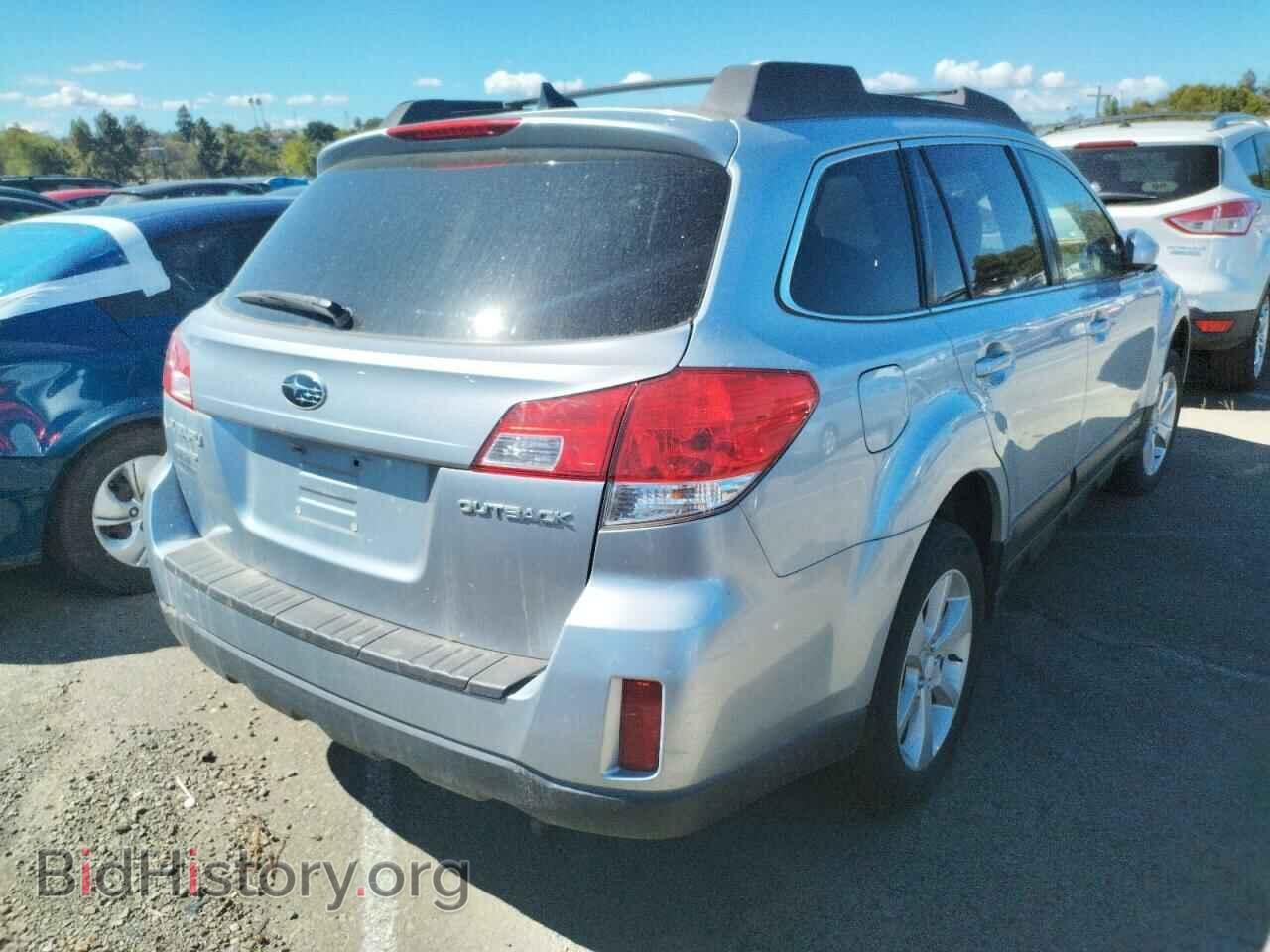 2014 SUBARU OUTBACK - VIN: 4S4BRCCC8E3313823 - Photo 4