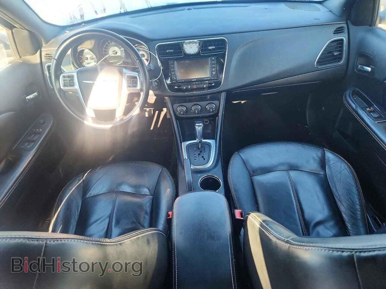 2011 CHRYSLER 200 - VIN: 1C3BC2FGXBN600082 - Photo 8
