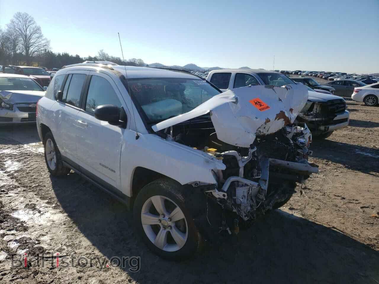 Photo 1J4NF1FB3BD280778 - JEEP COMPASS 2011