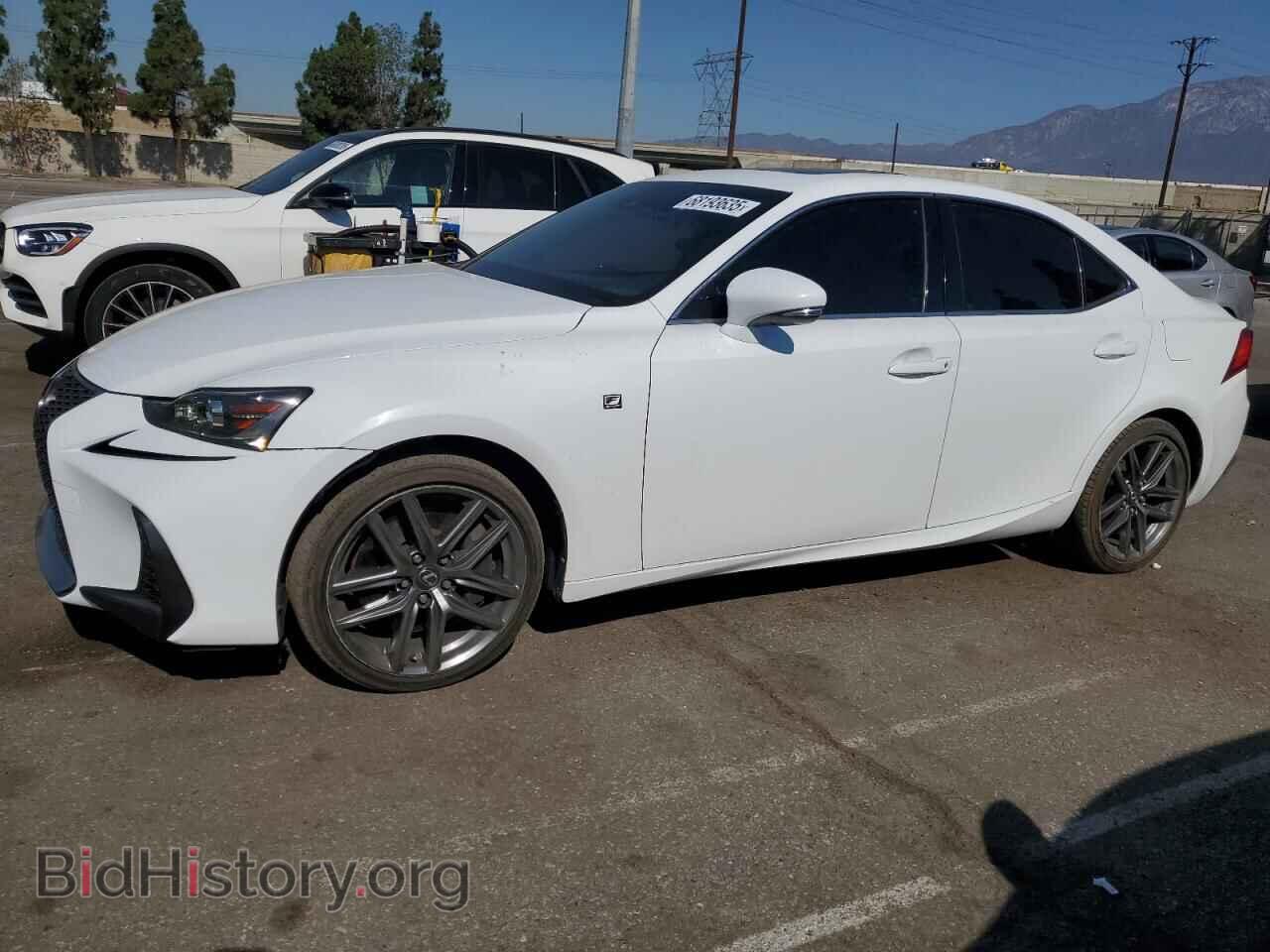 Photo JTHBA1D26H5052933 - LEXUS IS 2017