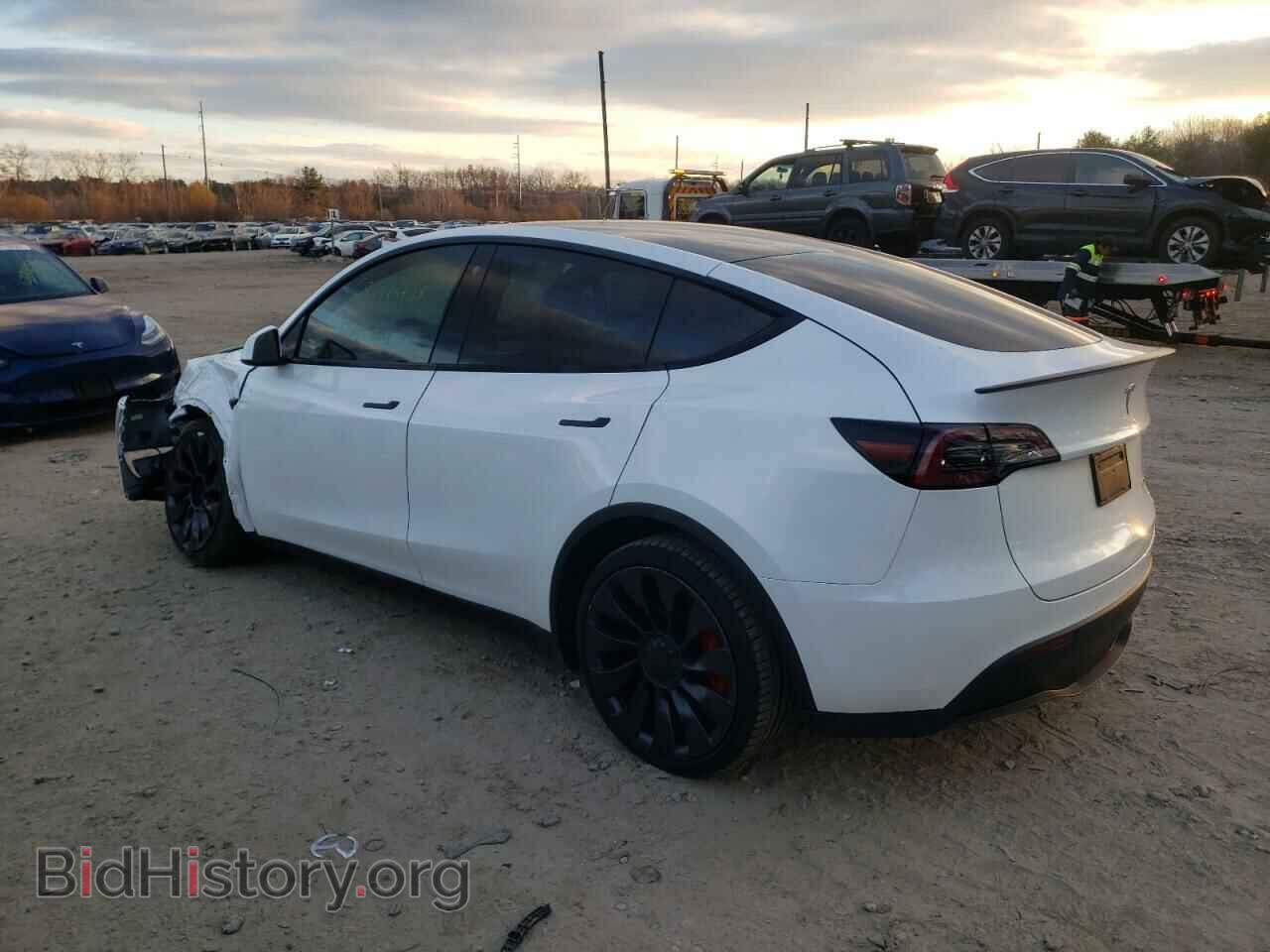 2021 TESLA MODEL Y - VIN: 5YJYGDEF1MF240152 - Фото 2