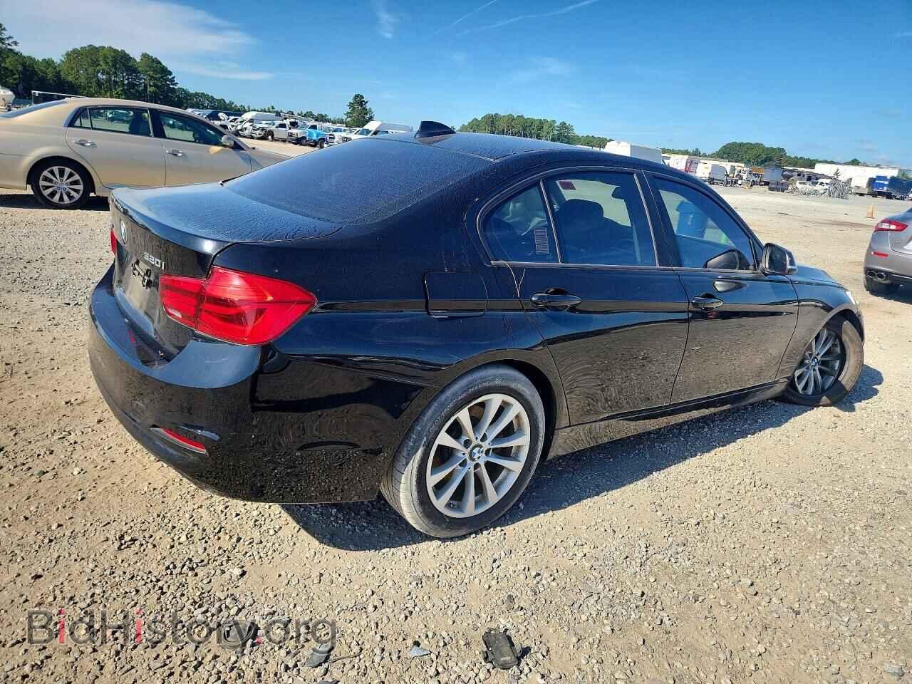 2017 BMW 3 SERIES (VIN WBA8A3C5XHK691981) — photo 3 of 13