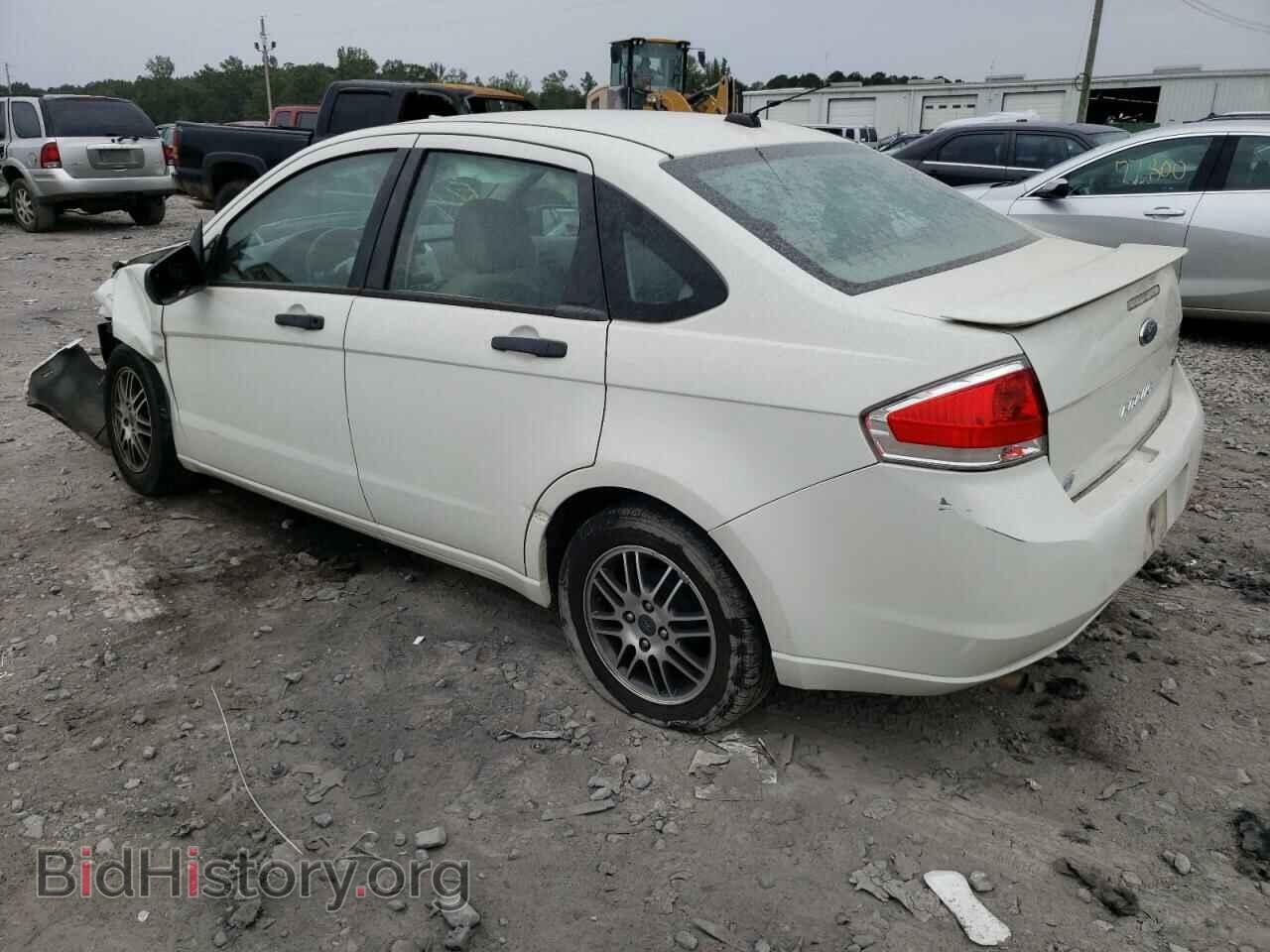 2011 FORD FOCUS - VIN: 1FAHP3FNXBW200277 - Фото 2