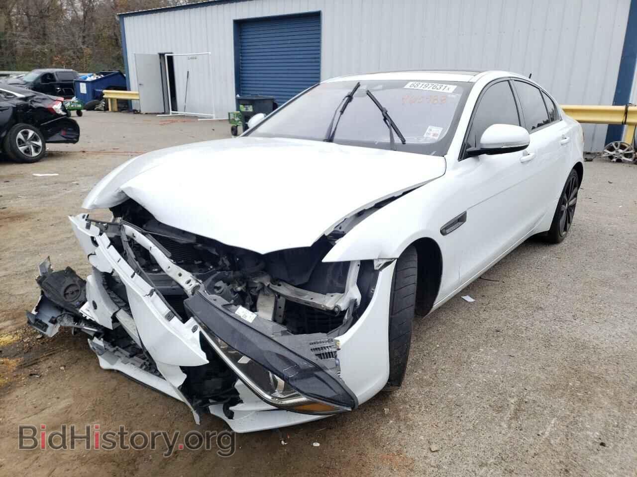 2017 JAGUAR XE - VIN: SAJAE4BV1HA960988 - Фото 2