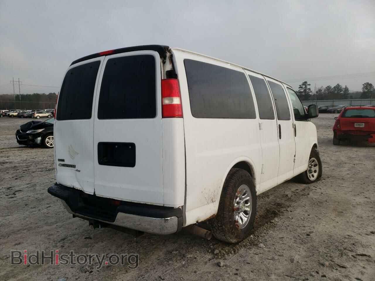2011 CHEVROLET EXPRESS - VIN: 1GNSHBF45B1171564 - Фото 4
