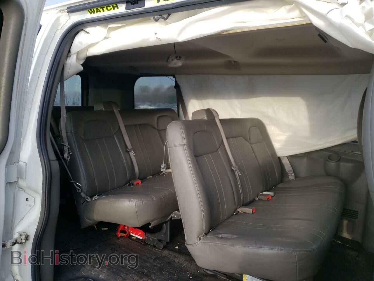2011 CHEVROLET EXPRESS - VIN: 1GNSHBF45B1171564 - Фото 6