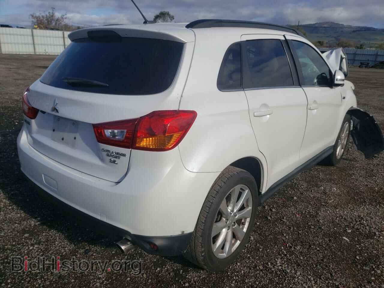 2015 MITSUBISHI OUTLANDER - VIN: 4A4AP4AW1FE037704 - Фото 4