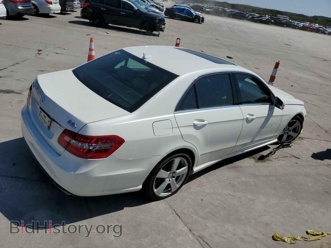 2011 MERCEDES-BENZ E-CLASS - VIN: WDDHF5GB7BA404129 - Фото 3