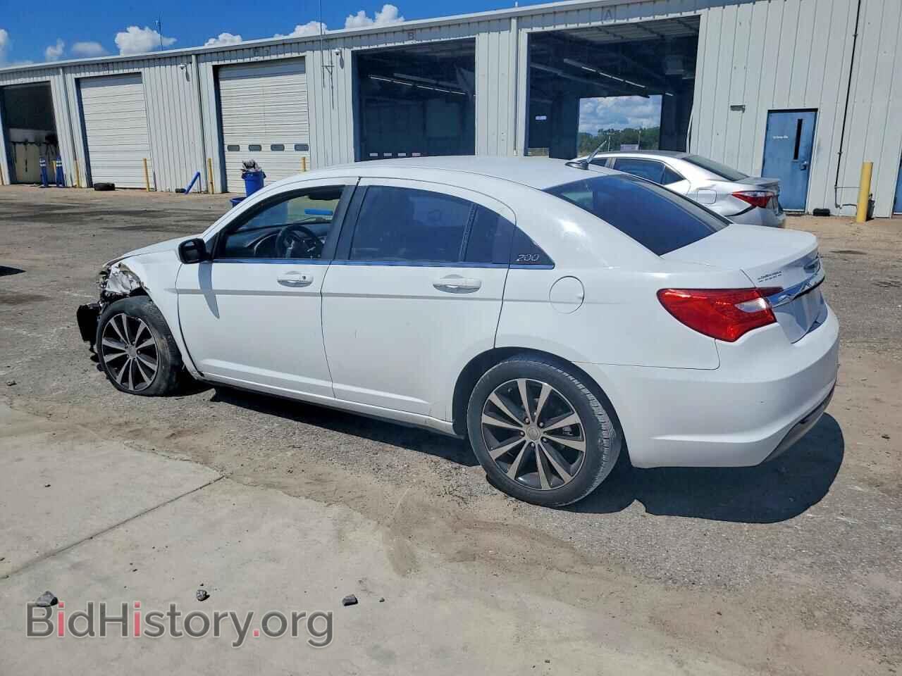 2013 CHRYSLER 200 - VIN: 1C3CCBBB2DN545905 - Photo 2