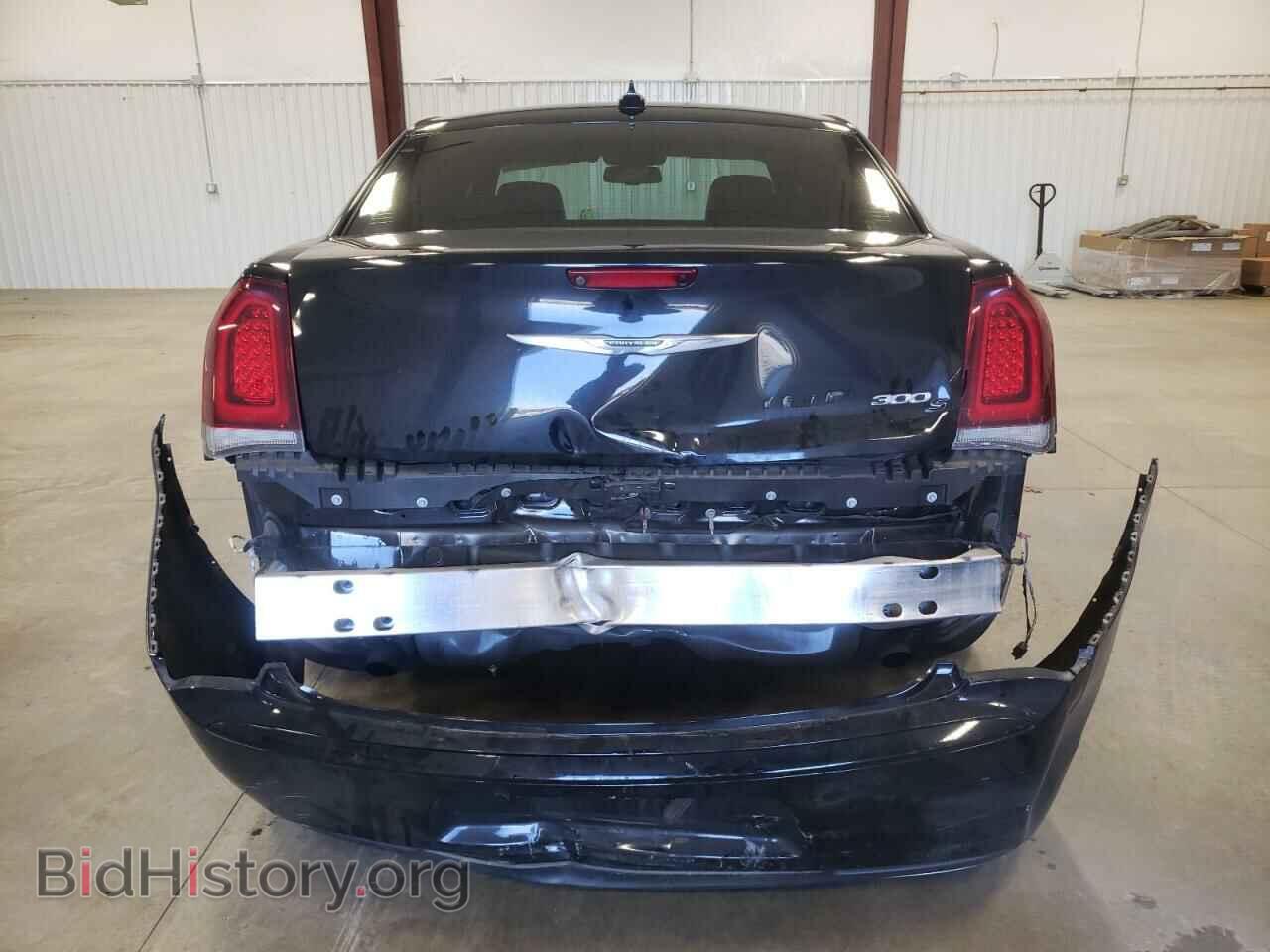 2019 CHRYSLER 300 - VIN: 2C3CCABG4KH697759 - Фото 6