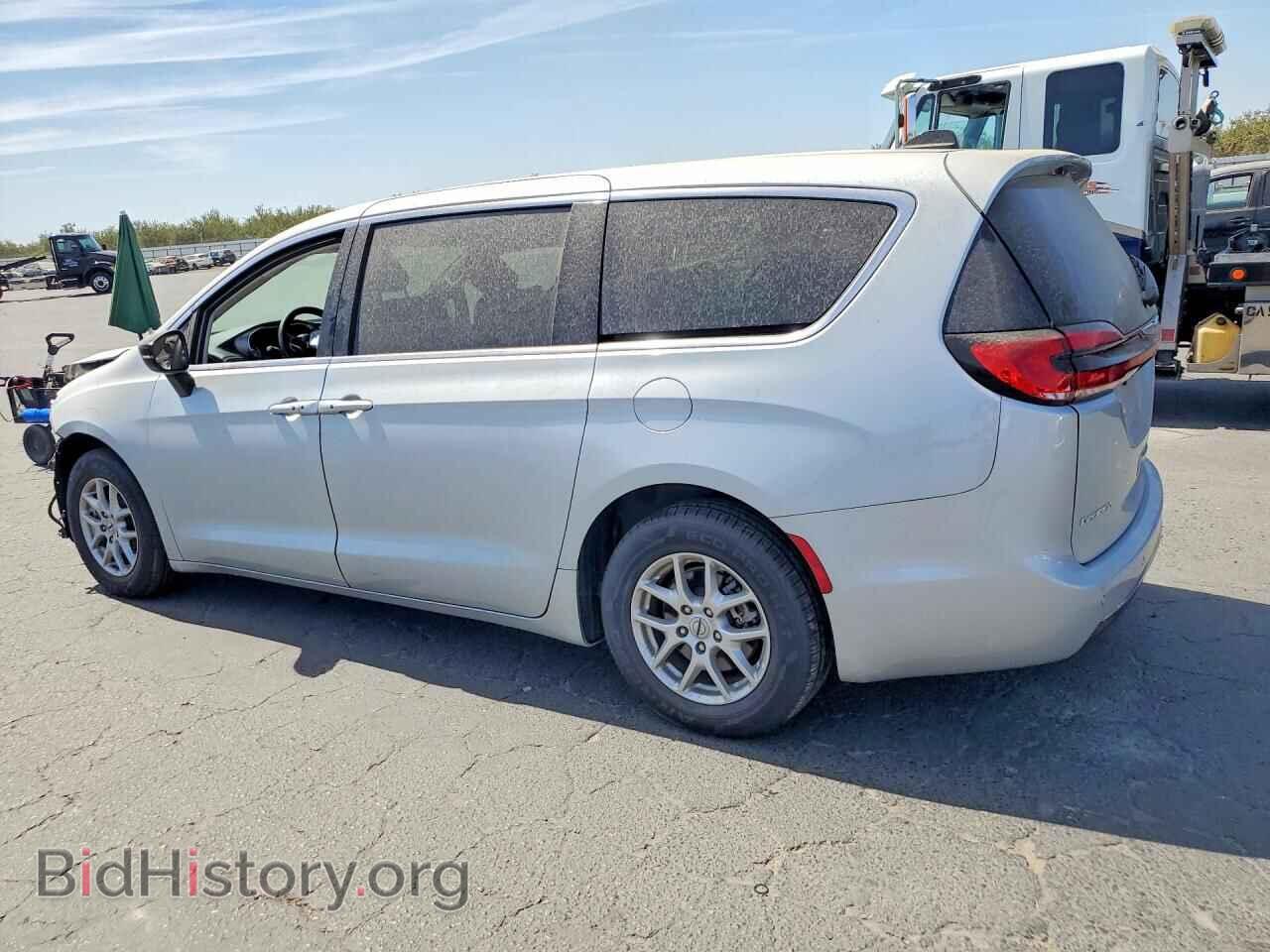 2024 CHRYSLER PACIFICA - VIN: 2C4RC1BG3RR132977 - Photo 2
