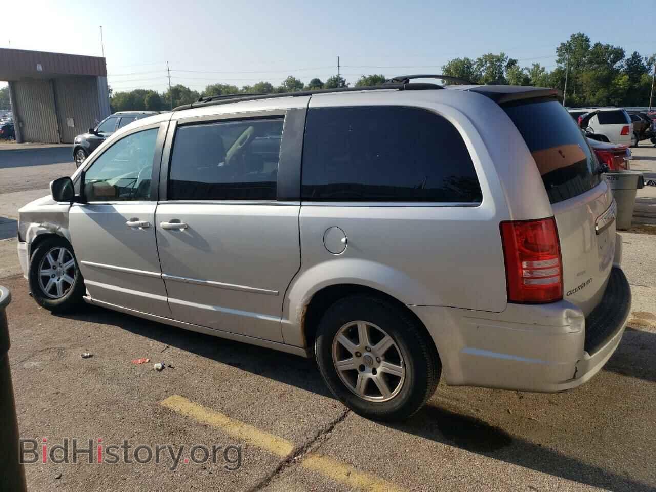 2010 CHRYSLER MINIVAN - VIN: 2A4RR5D16AR461105 - Фото 2